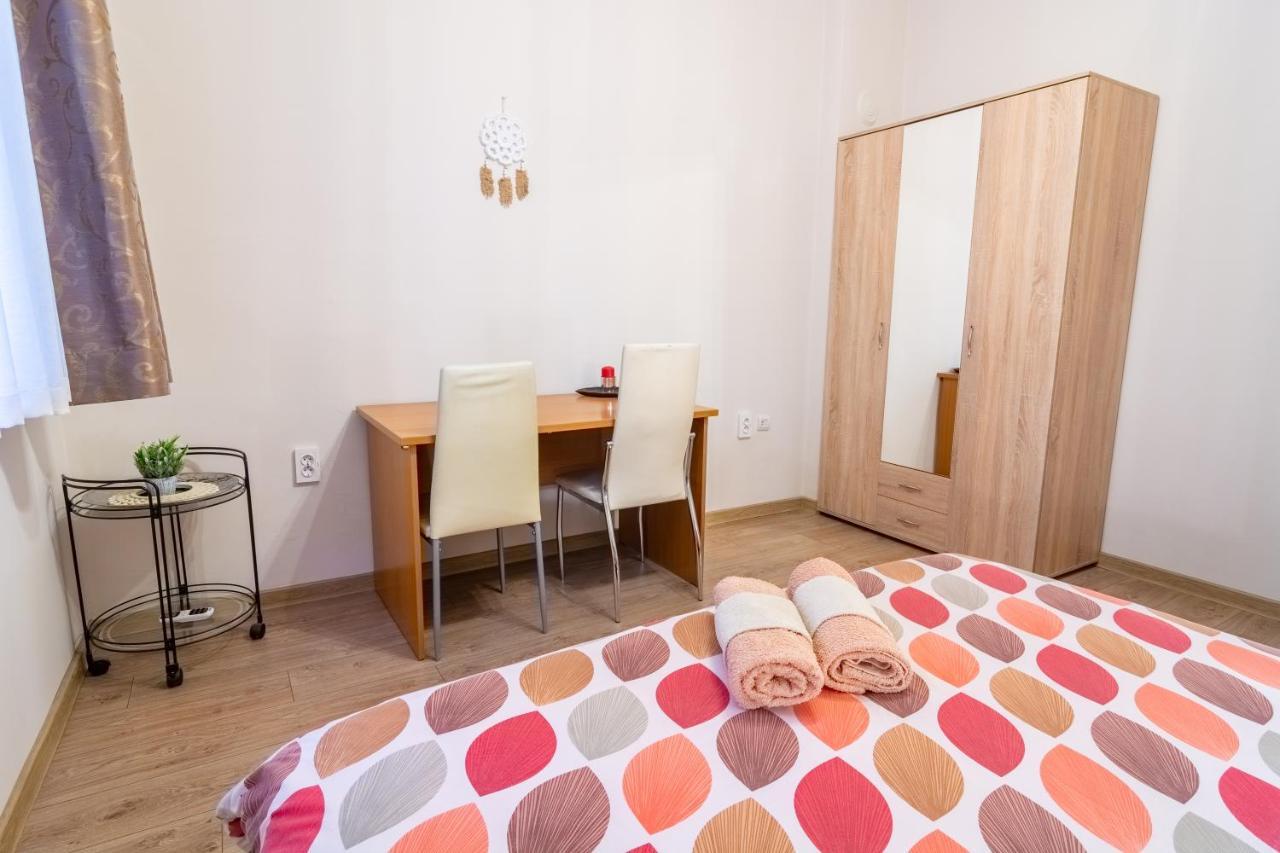 סופיה Madrid 2Bdr W Free Parking Near Metro, Serdika Mall מראה חיצוני תמונה