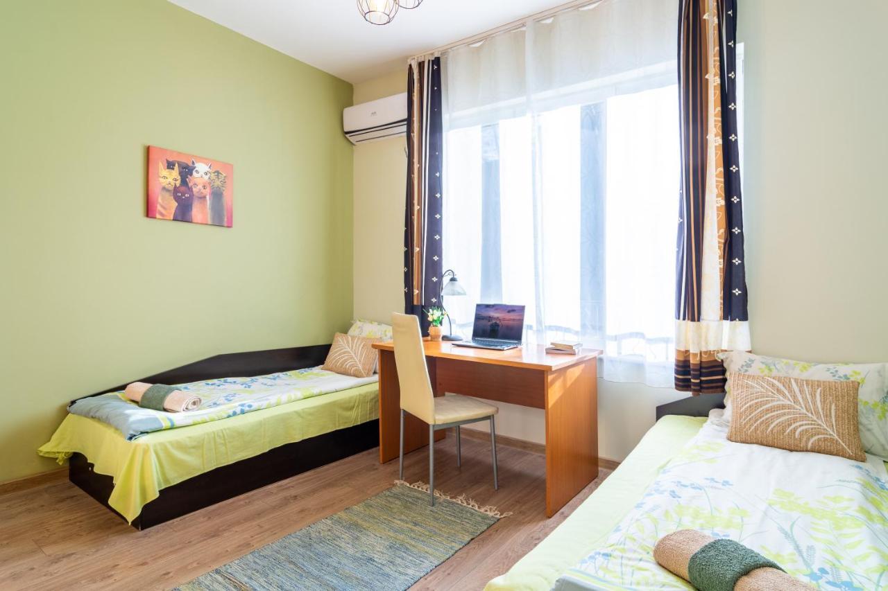 סופיה Madrid 2Bdr W Free Parking Near Metro, Serdika Mall מראה חיצוני תמונה
